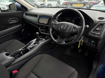 Used Honda HR-V 2015 for sale - 78584403: Photo