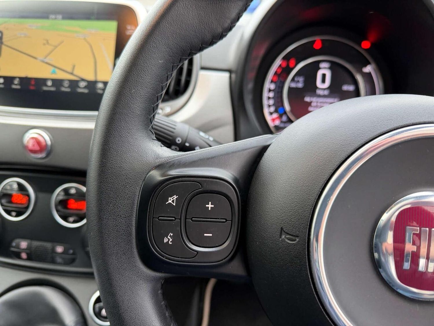 Used Fiat 500 2020 for sale - 77749948: Photo 5