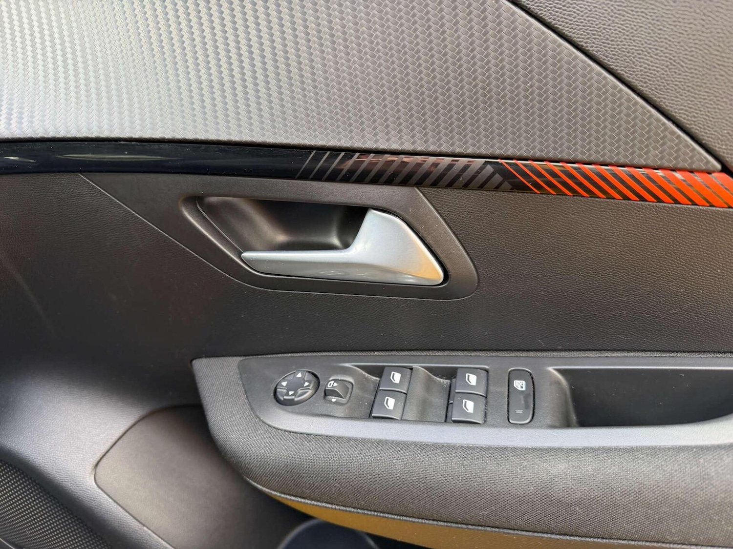 Used Peugeot 208 2022 for sale - 77851235: Photo 24