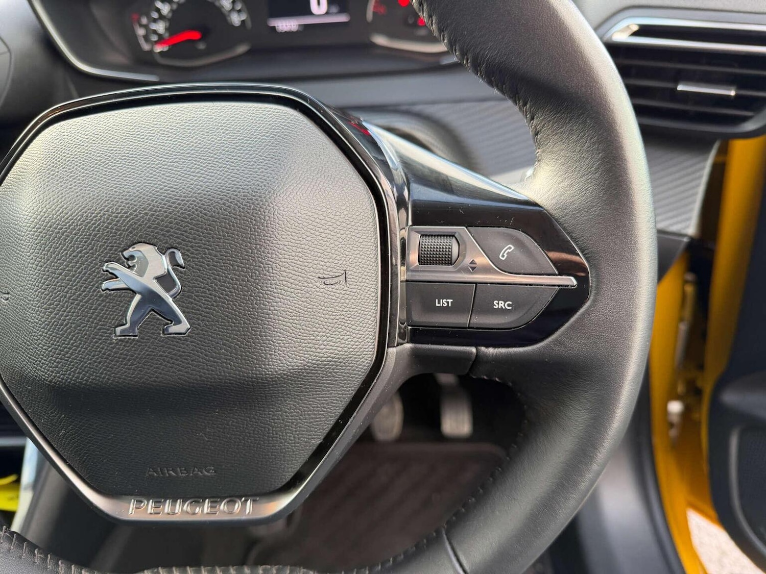 Used Peugeot 208 2022 for sale - 77851235: Photo 6