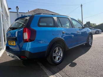 Used Dacia Logan MCV Stepway 2019 for sale - 79386226: Photo