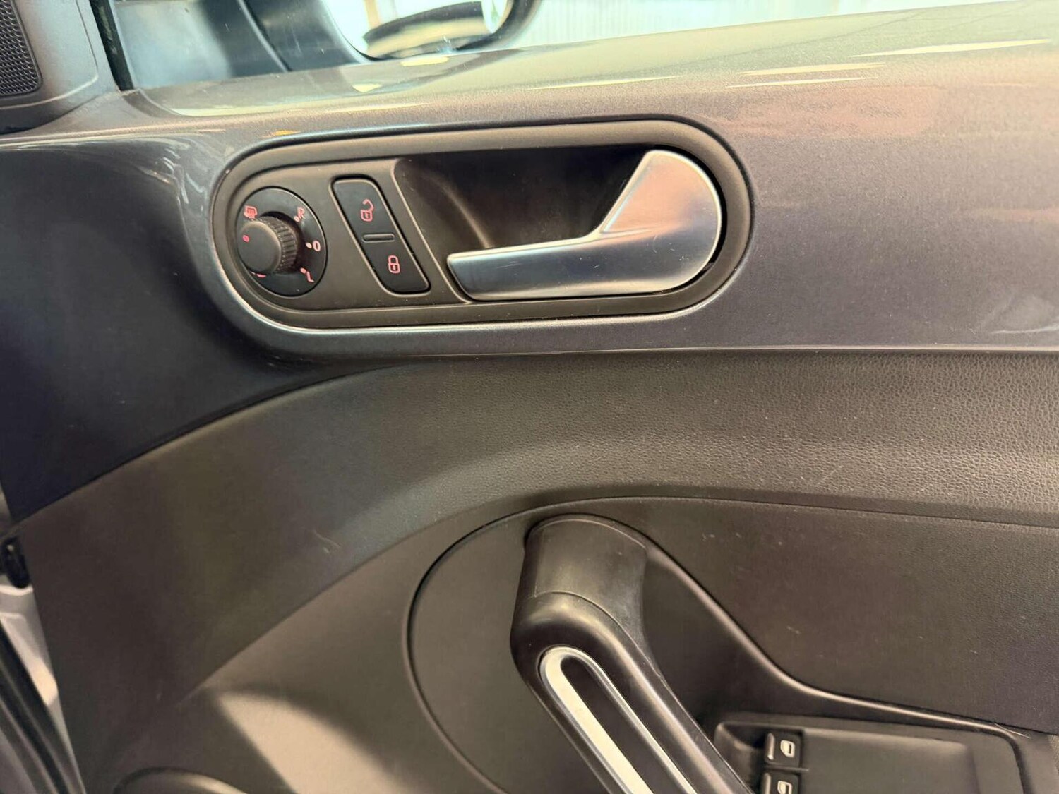 Used Volkswagen Beetle 2014 for sale - 77792888: Photo 21