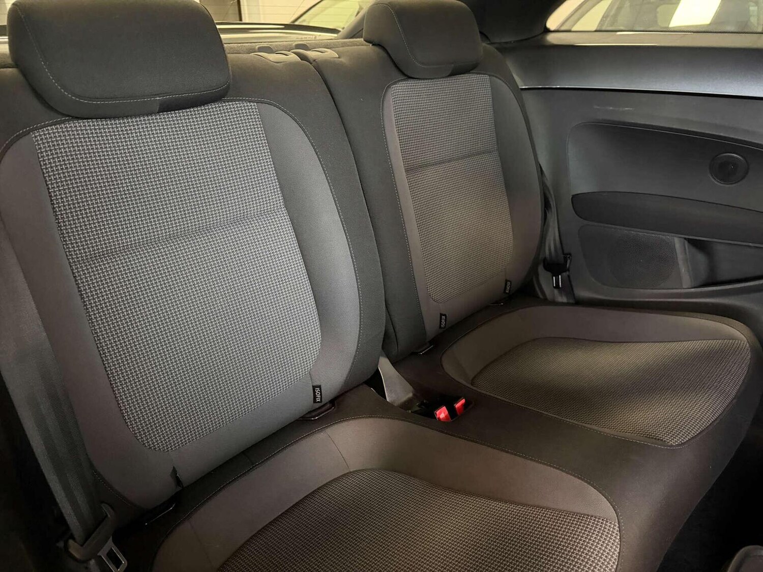 Used Volkswagen Beetle 2014 for sale - 77792888: Photo 24