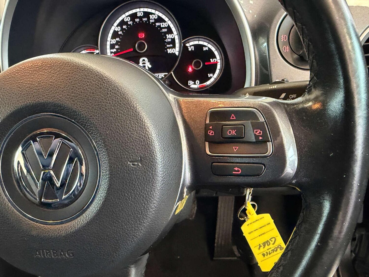Used Volkswagen Beetle 2014 for sale - 77792888: Photo 6