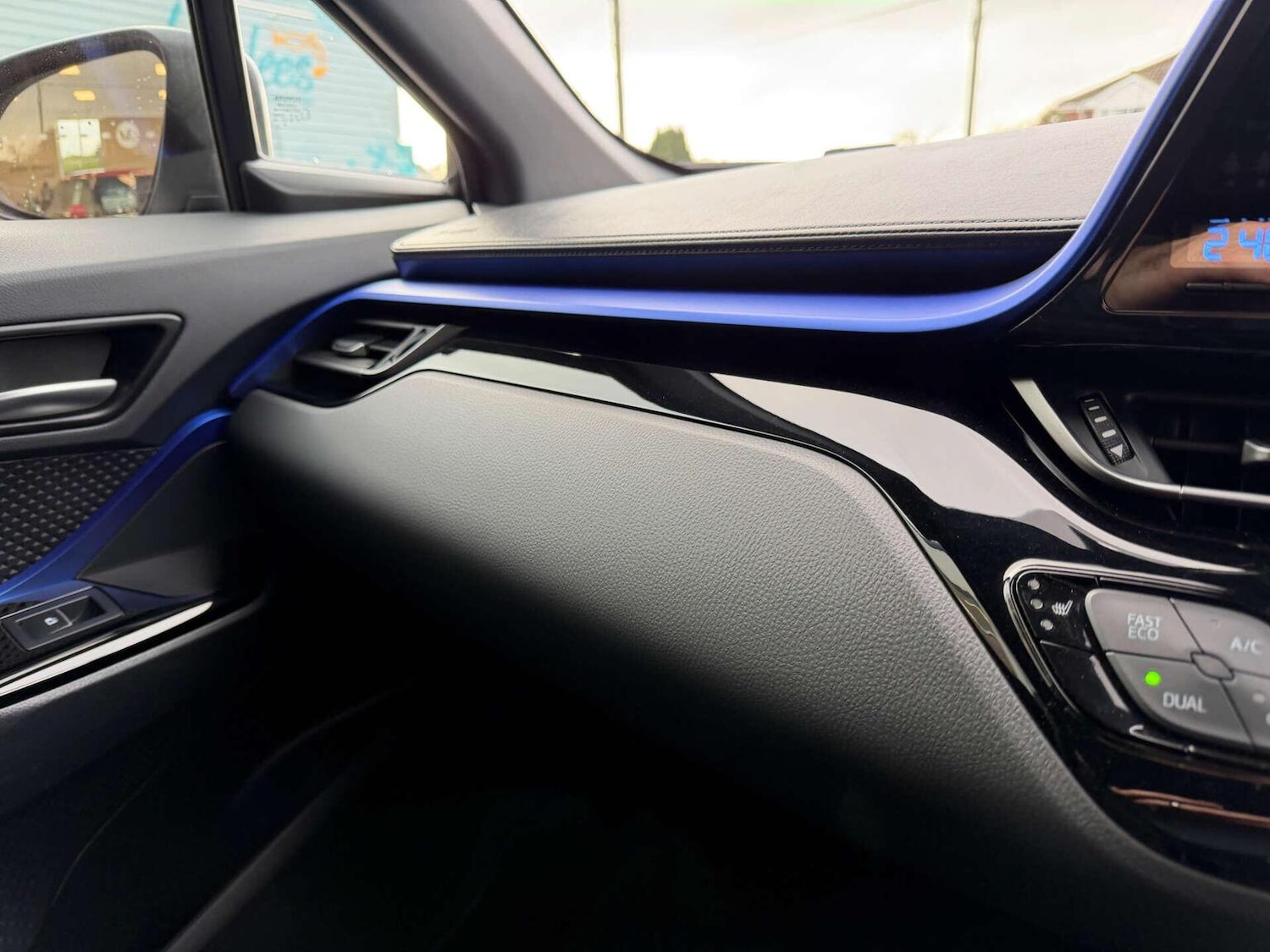 Used Toyota C-HR 2018 for sale - 76560071: Photo 20