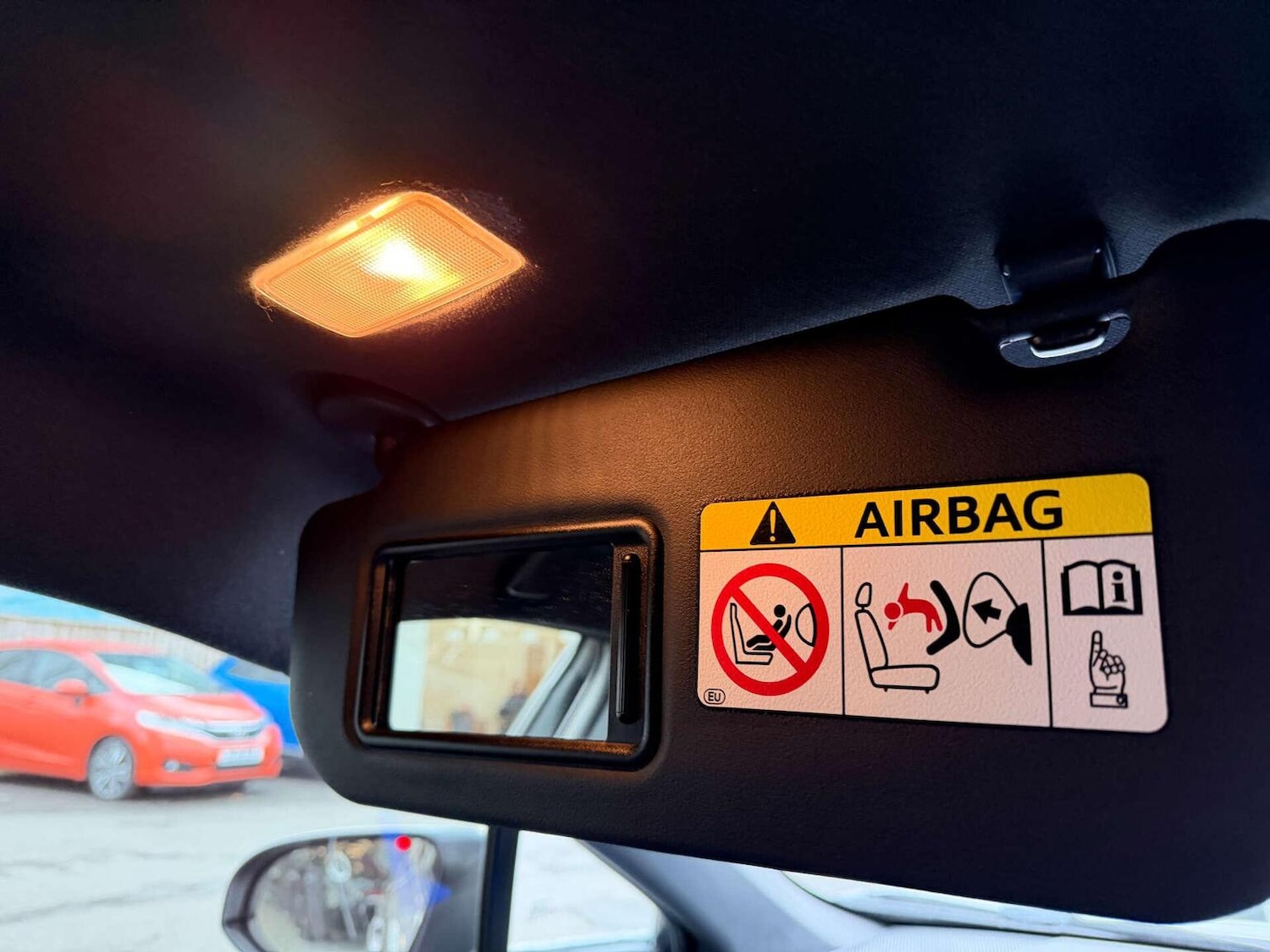 Used Toyota C-HR 2018 for sale - 76560071: Photo 21