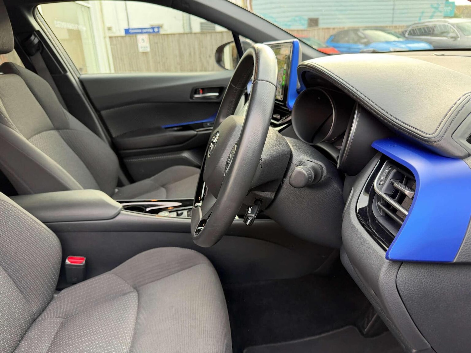 Used Toyota C-HR 2018 for sale - 76560071: Photo 26