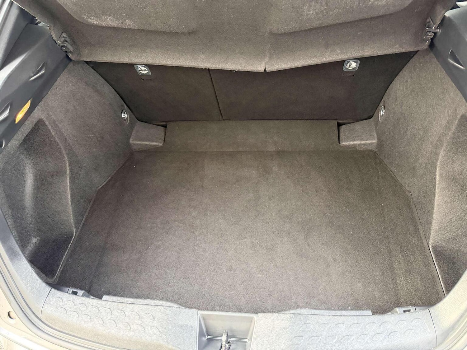 Used Toyota C-HR 2018 for sale - 76560071: Photo 31