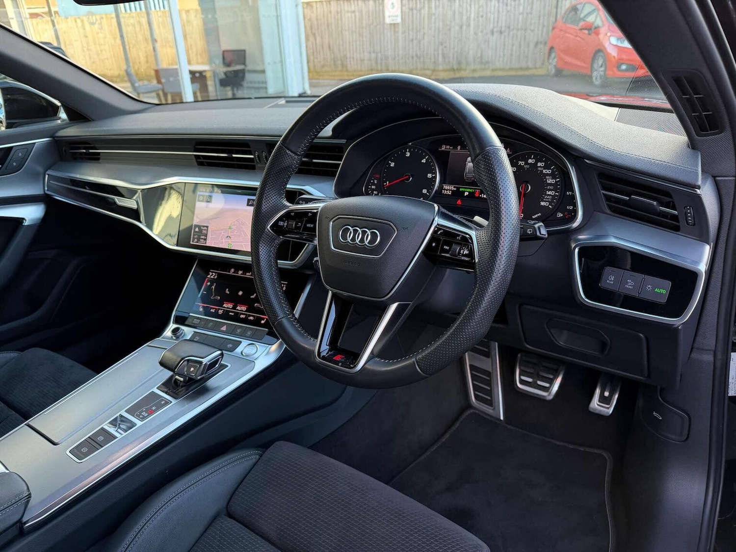 Used Audi A6 Avant 2019 for sale - 76521043: Photo 3