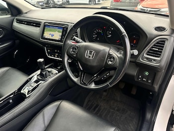 Used Honda HR-V 2017 for sale - 75561516: Photo