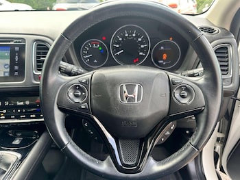 Used Honda HR-V 2017 for sale - 75561516: Photo