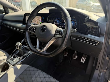 Used Volkswagen Golf 2022 for sale - 79531579: Photo