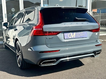 Used Volvo V60 2021 for sale - 75361684: Photo