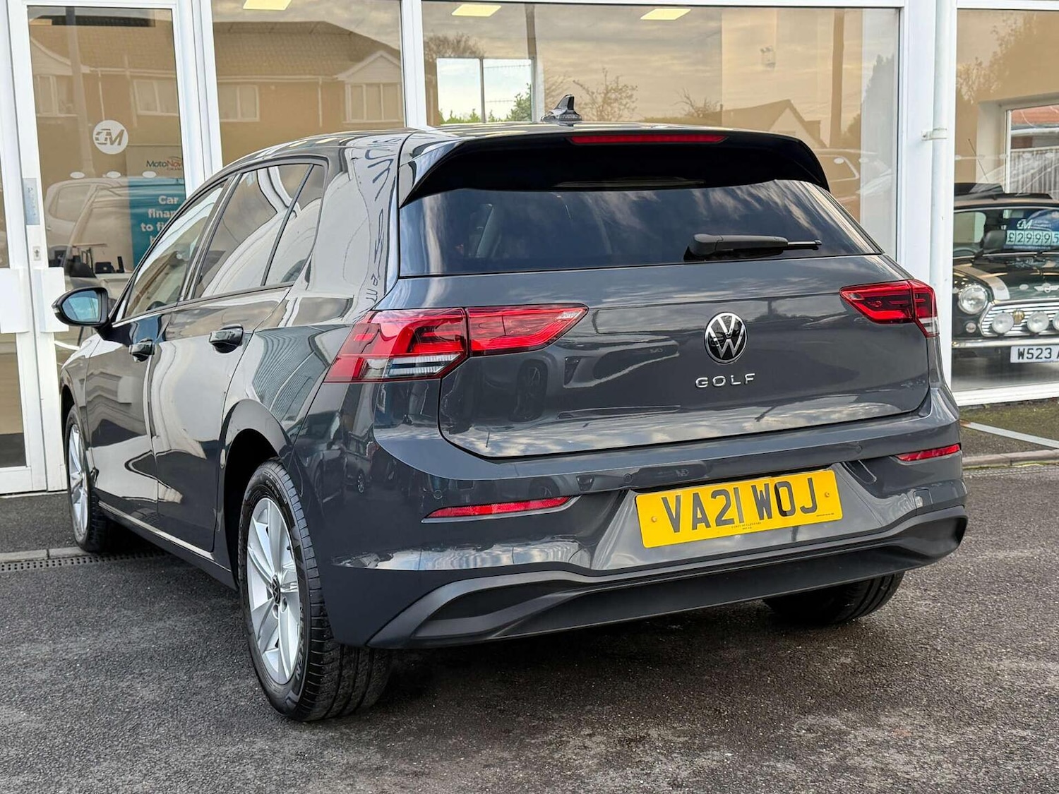 Used Volkswagen Golf 2021 for sale - 76963309: Photo 2