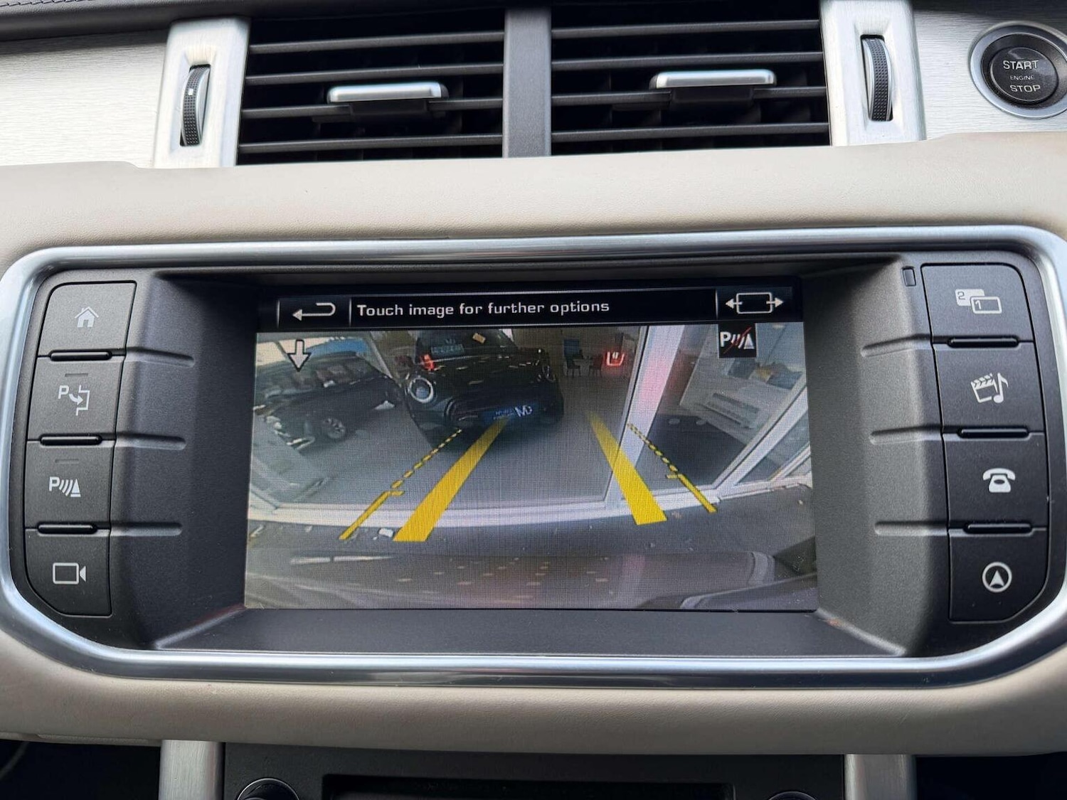 Used Land Rover Range Rover Evoque 2016 for sale - 77065656: Photo 11