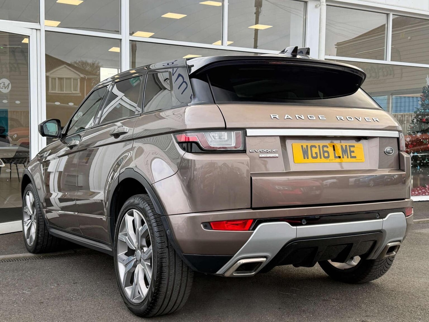 Used Land Rover Range Rover Evoque 2016 for sale - 77065656: Photo 2