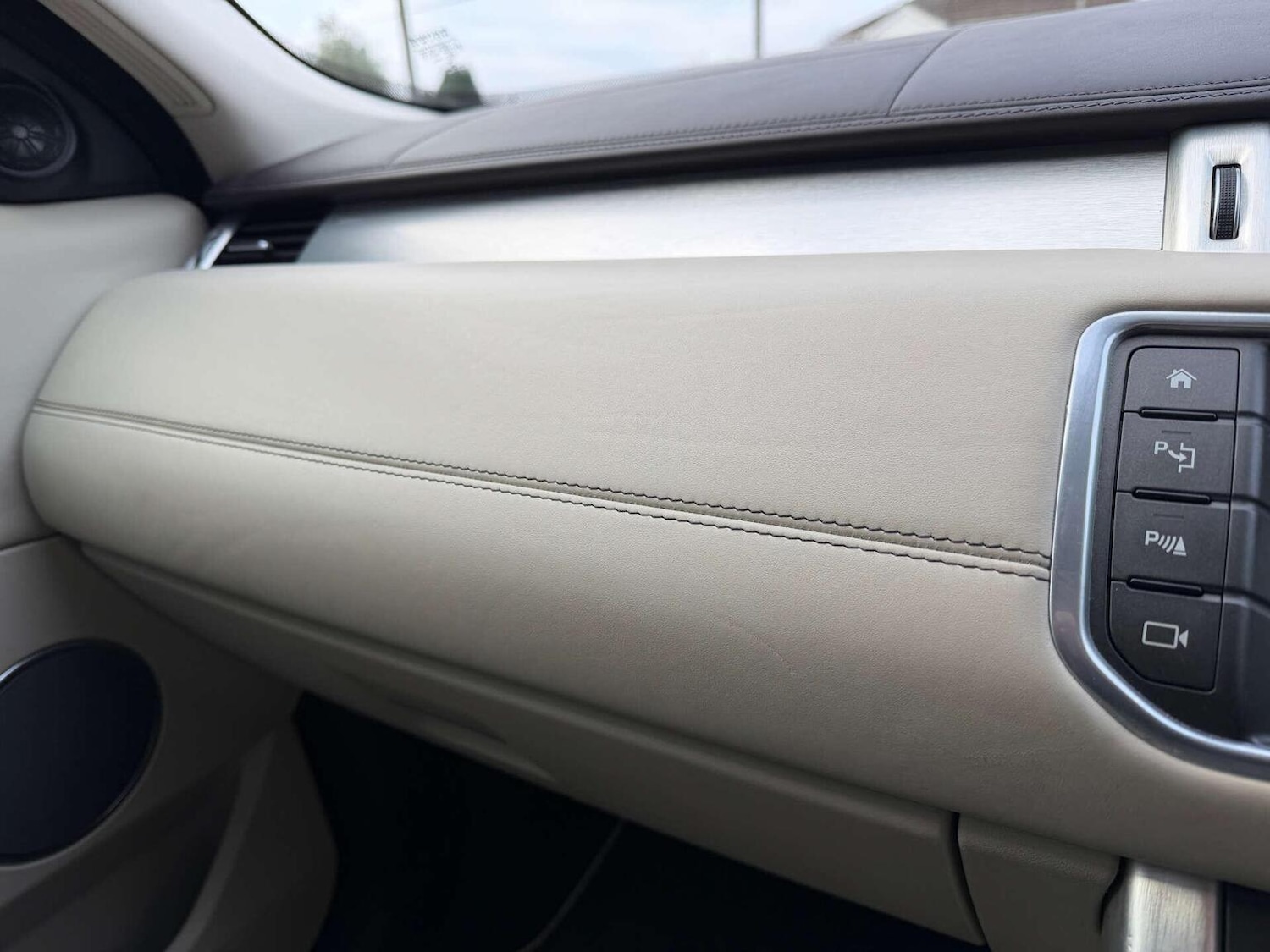 Used Land Rover Range Rover Evoque 2016 for sale - 77065656: Photo 21