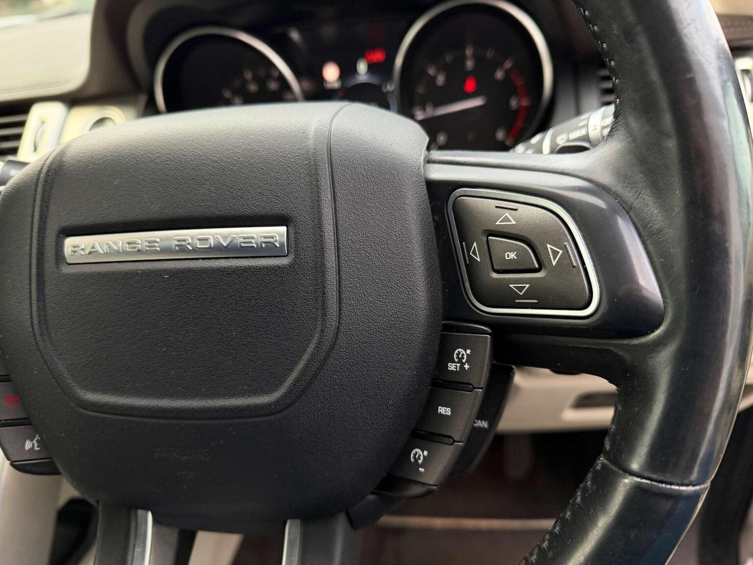 Used Land Rover Range Rover Evoque 2016 for sale - 77065656: Photo 6