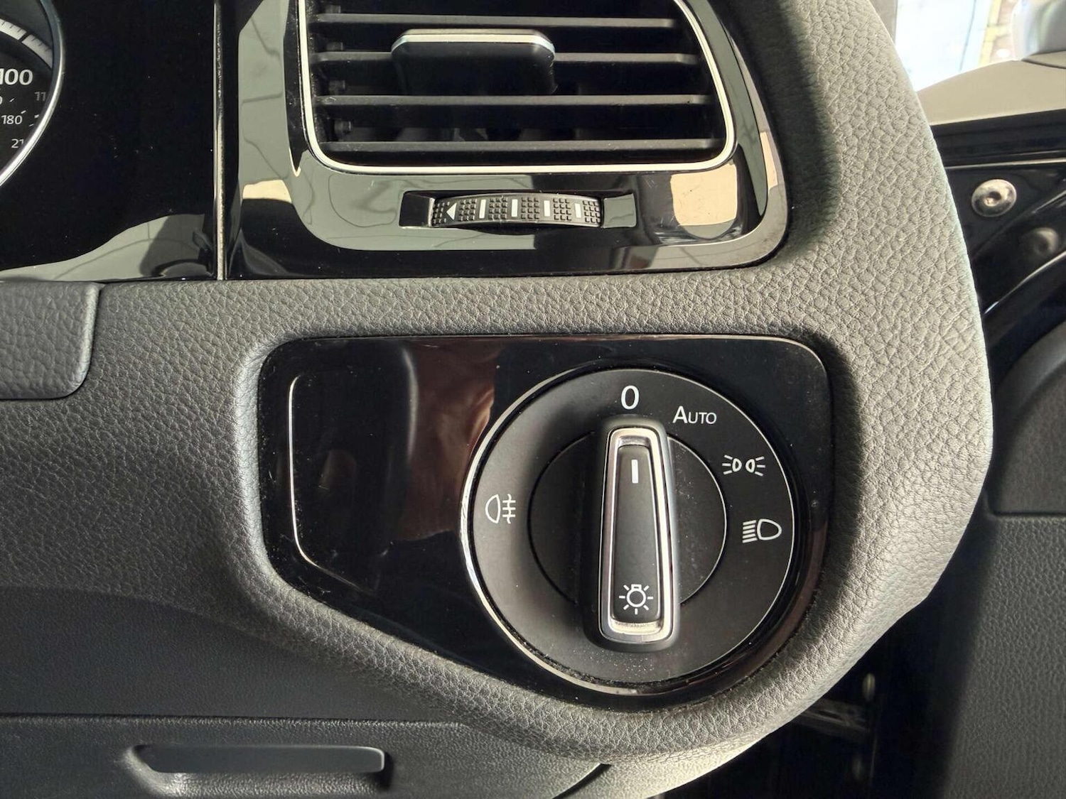 Used Volkswagen Golf 2016 for sale - 78070546: Photo 24