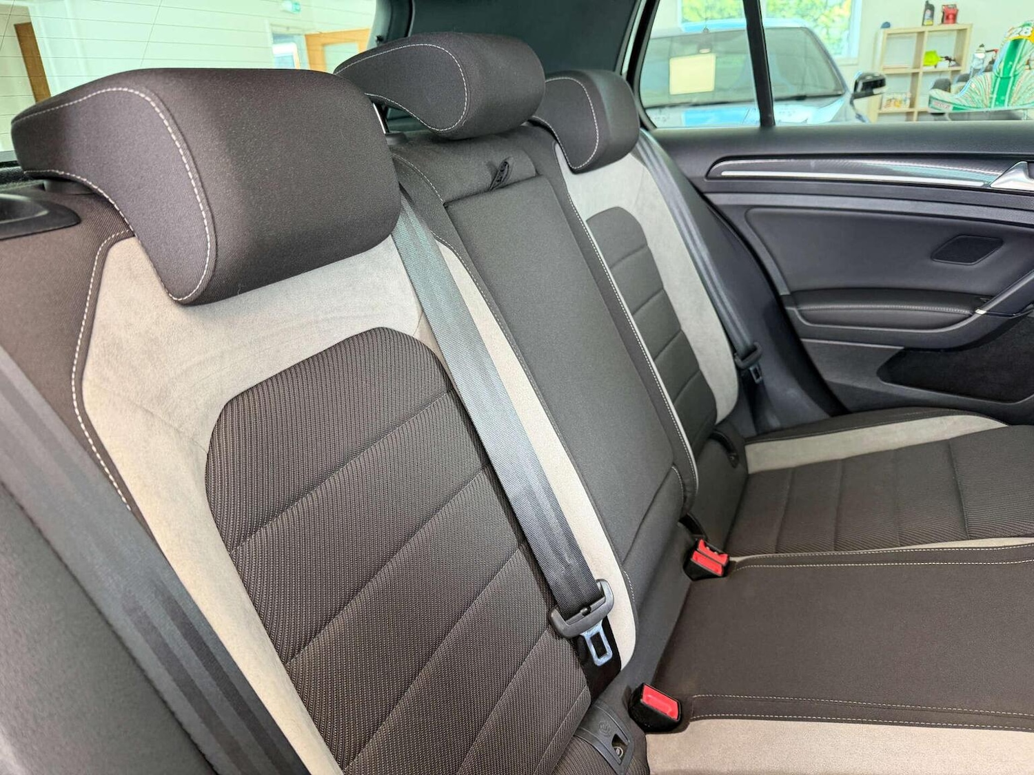 Used Volkswagen Golf 2016 for sale - 78070546: Photo 32