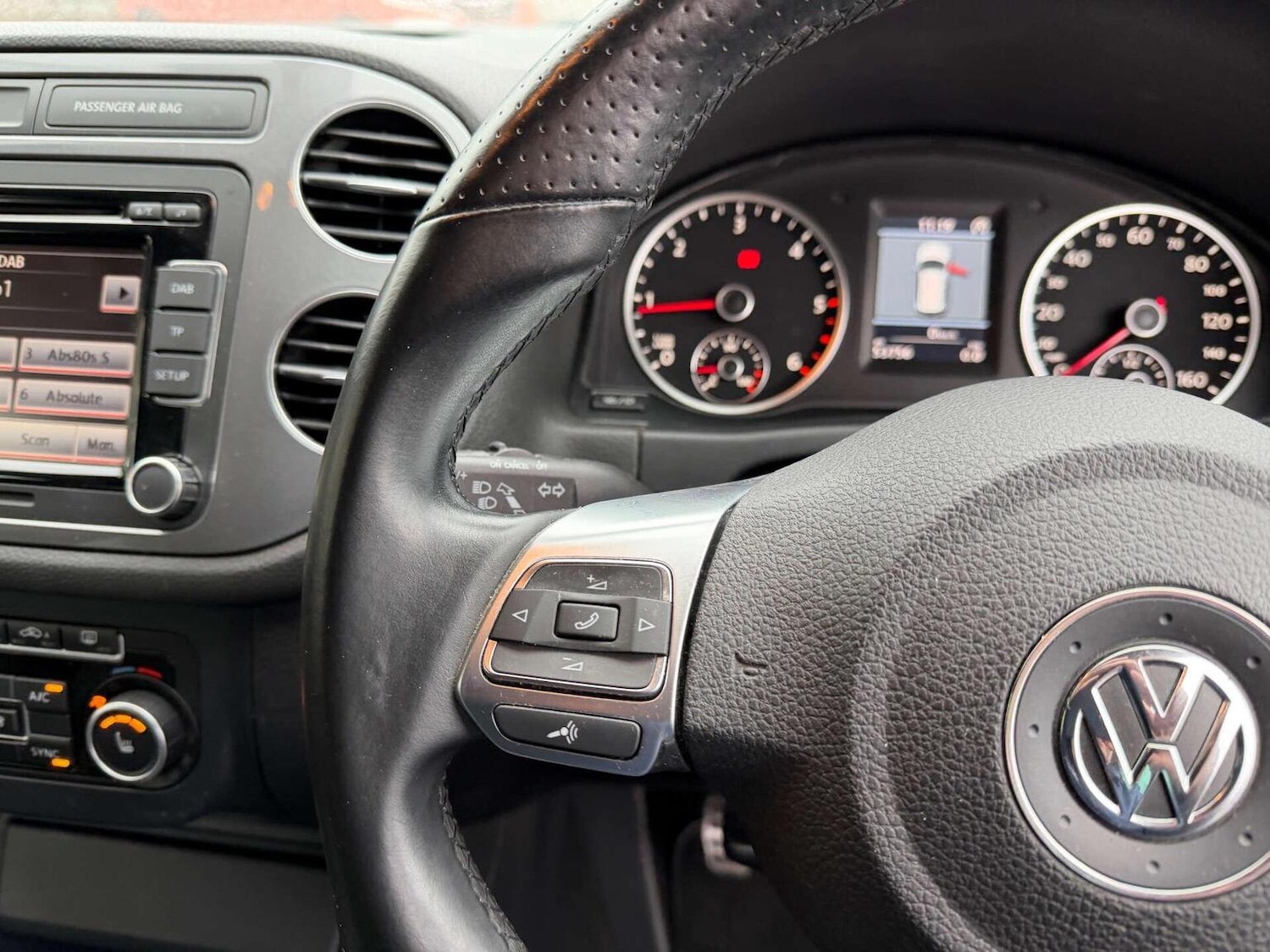 Used Volkswagen Tiguan 2013 for sale - 76510822: Photo 5