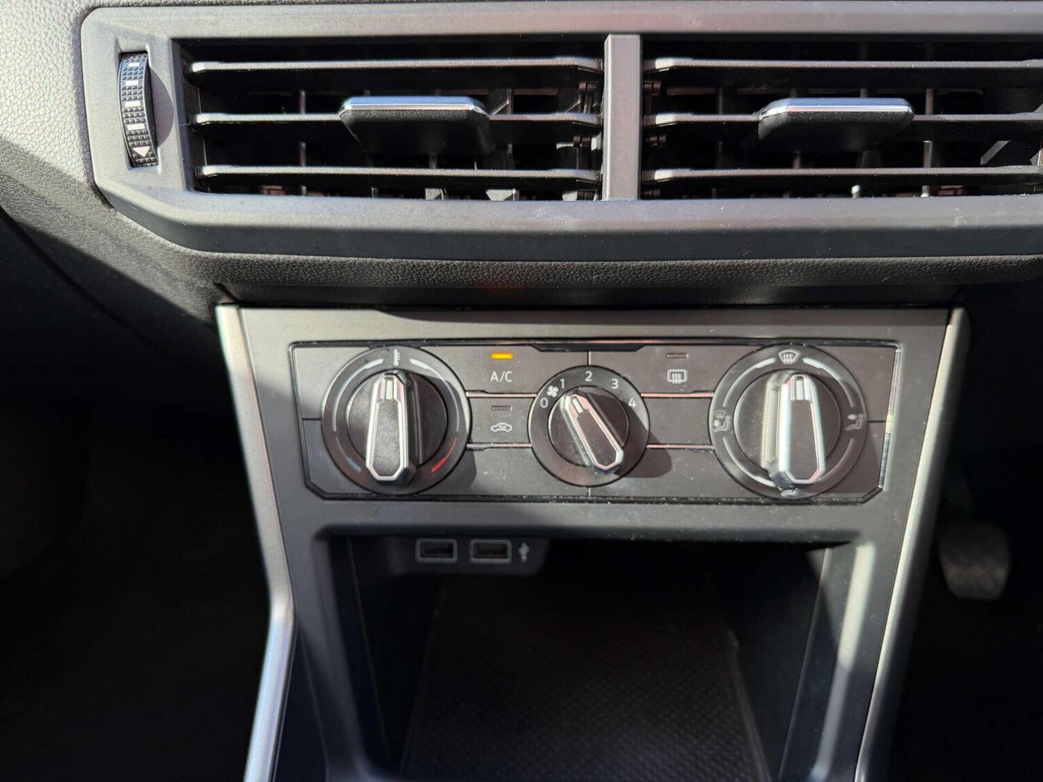 Used Volkswagen Polo 2018 for sale - 77792778: Photo 15