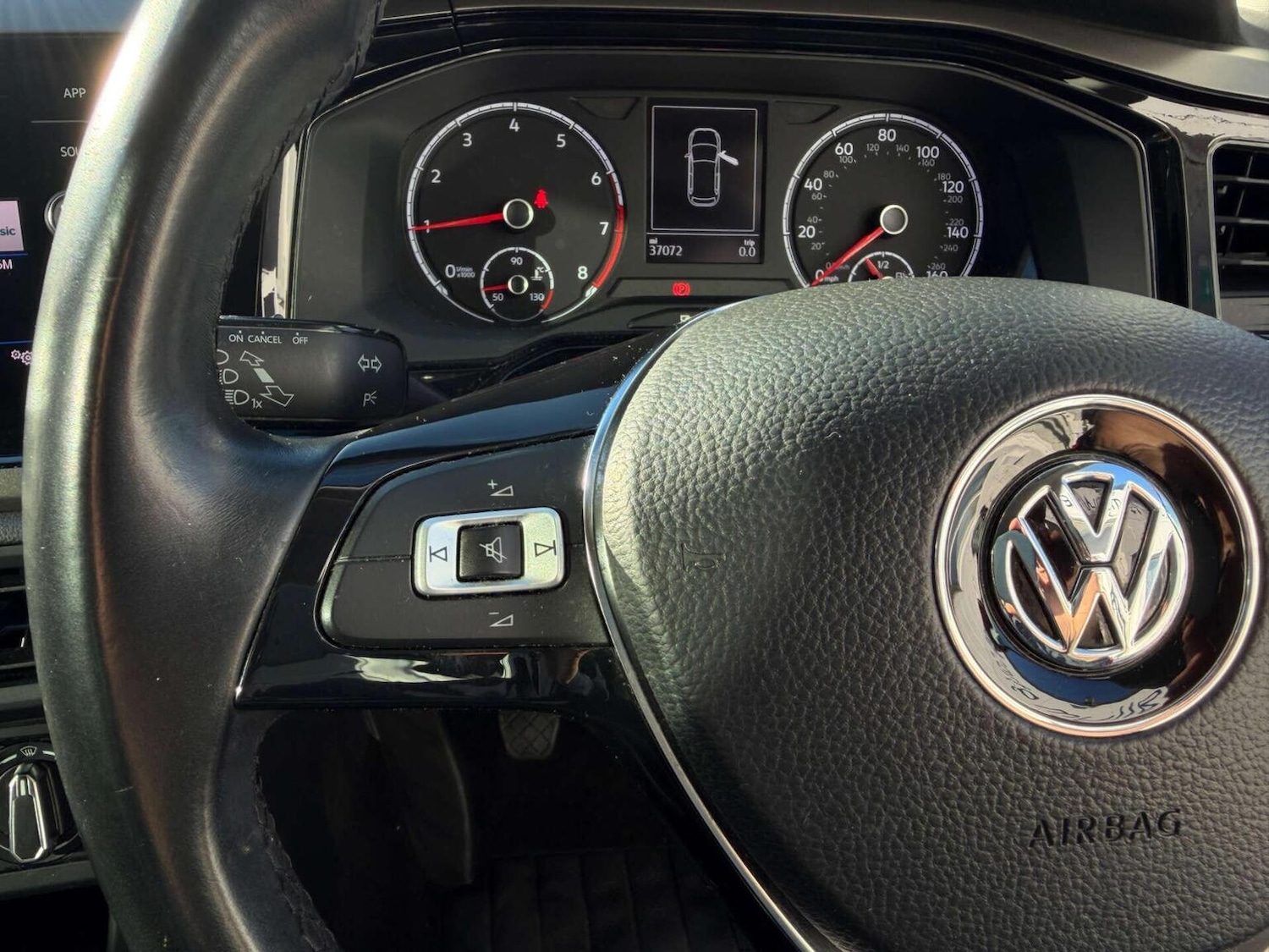 Used Volkswagen Polo 2018 for sale - 77792778: Photo 5