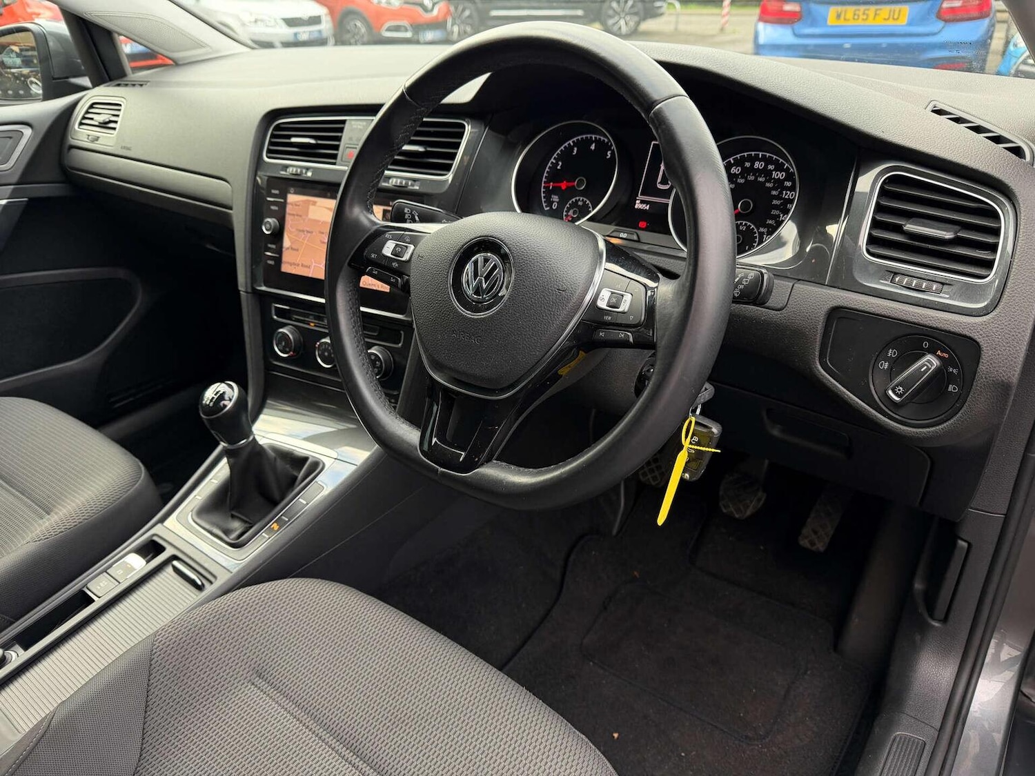 Used Volkswagen Golf 2019 for sale - 76656021: Photo 3