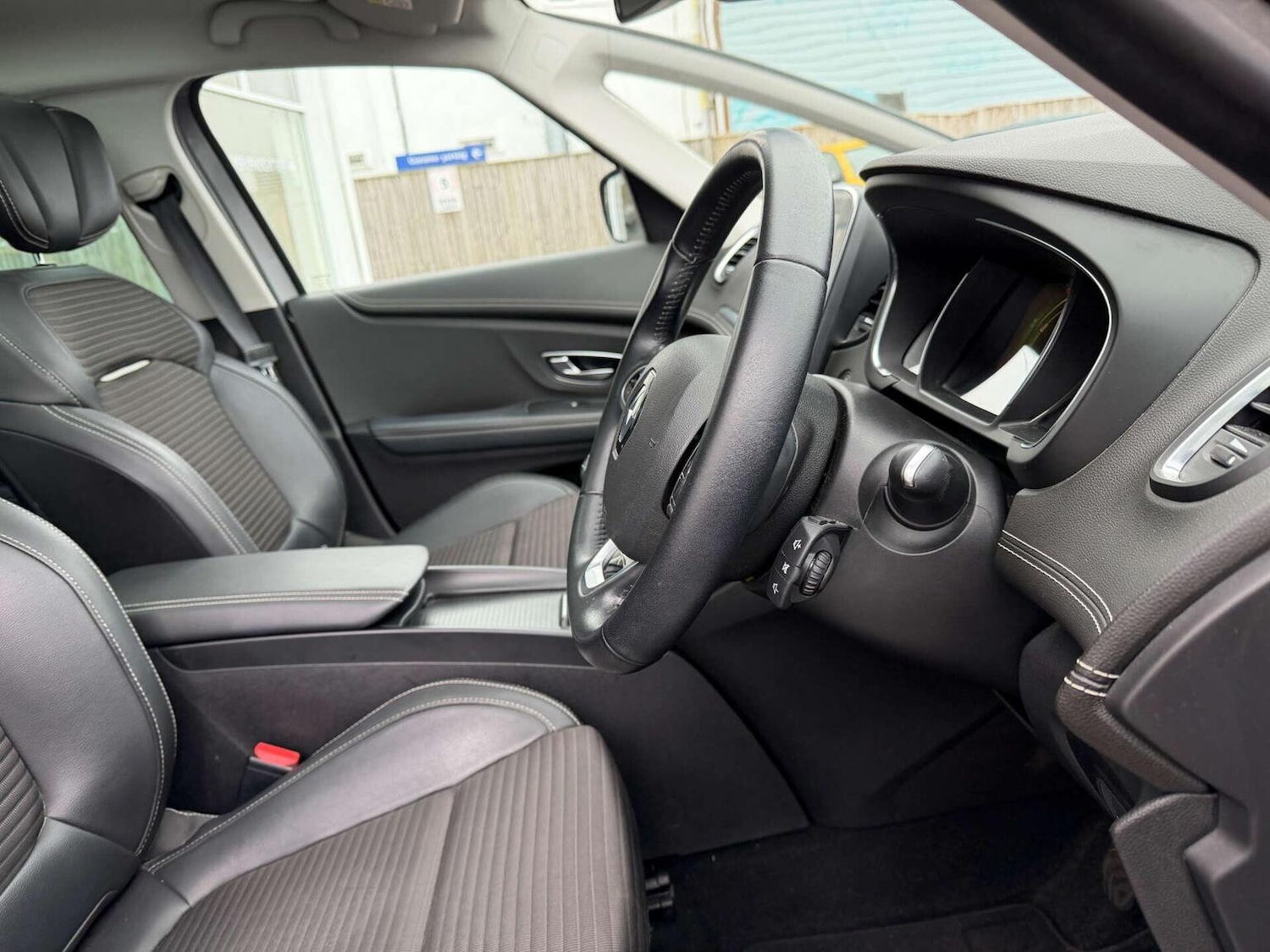 Used Renault Scenic 2017 for sale - 77656225: Photo 26