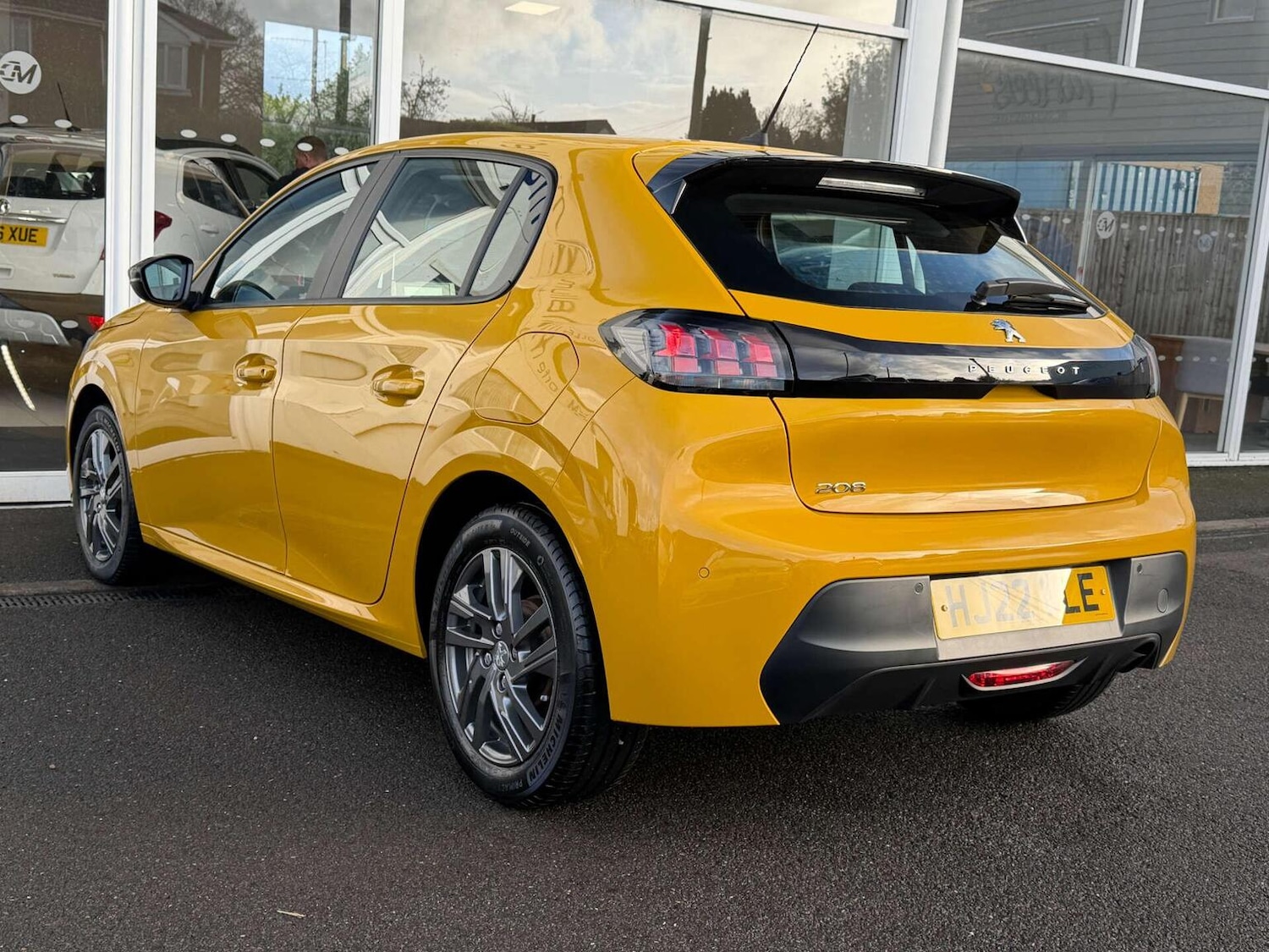 Used Peugeot 208 2022 for sale - 77891625: Photo 2