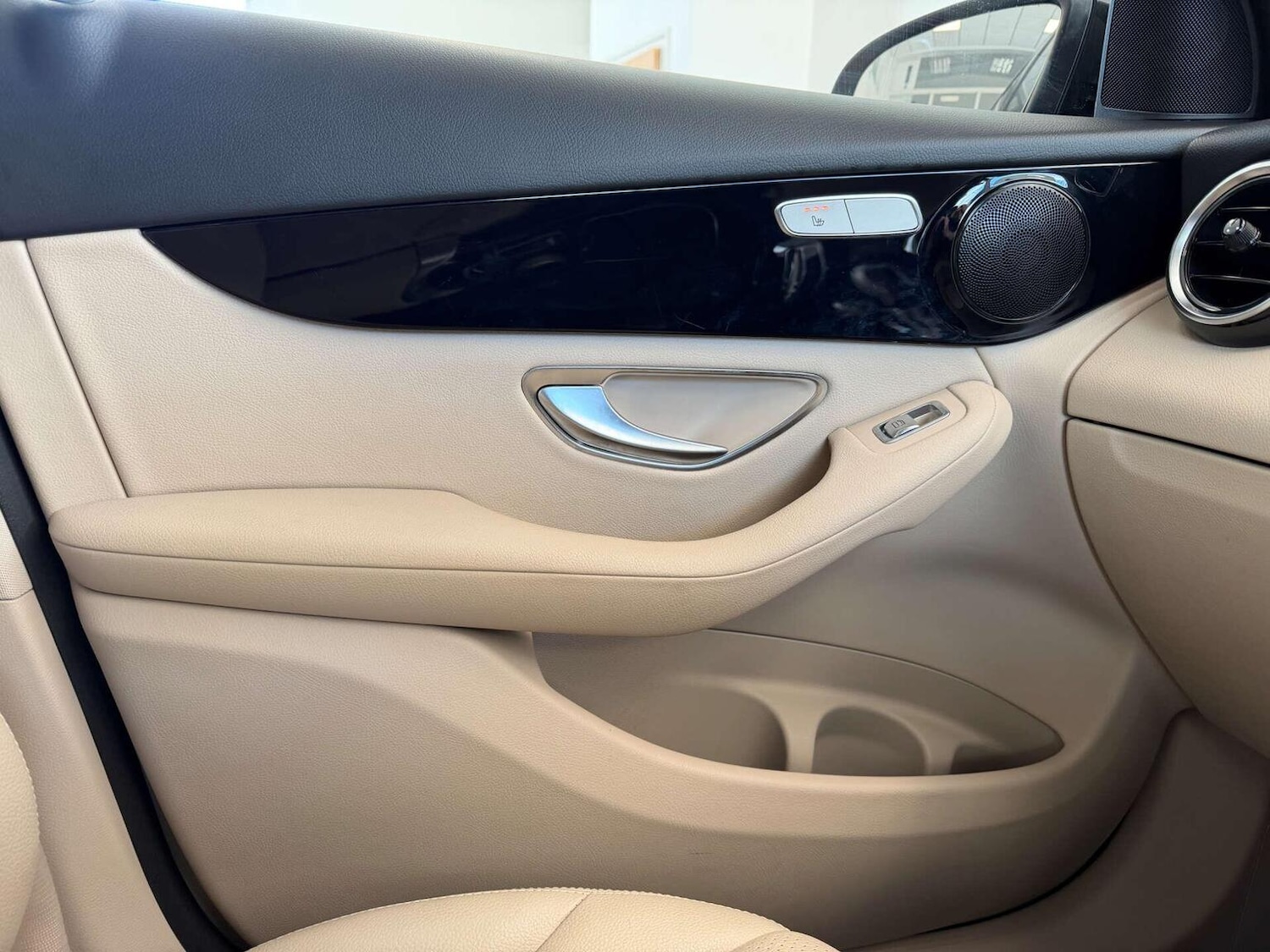 Used Mercedes-Benz GLC 2019 for sale - 77707231: Photo 18