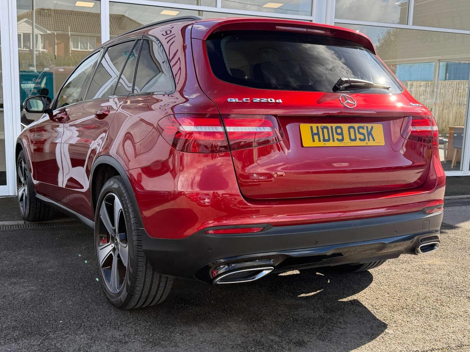 Used Mercedes-Benz GLC 2019 for sale - 77707231: Photo 2