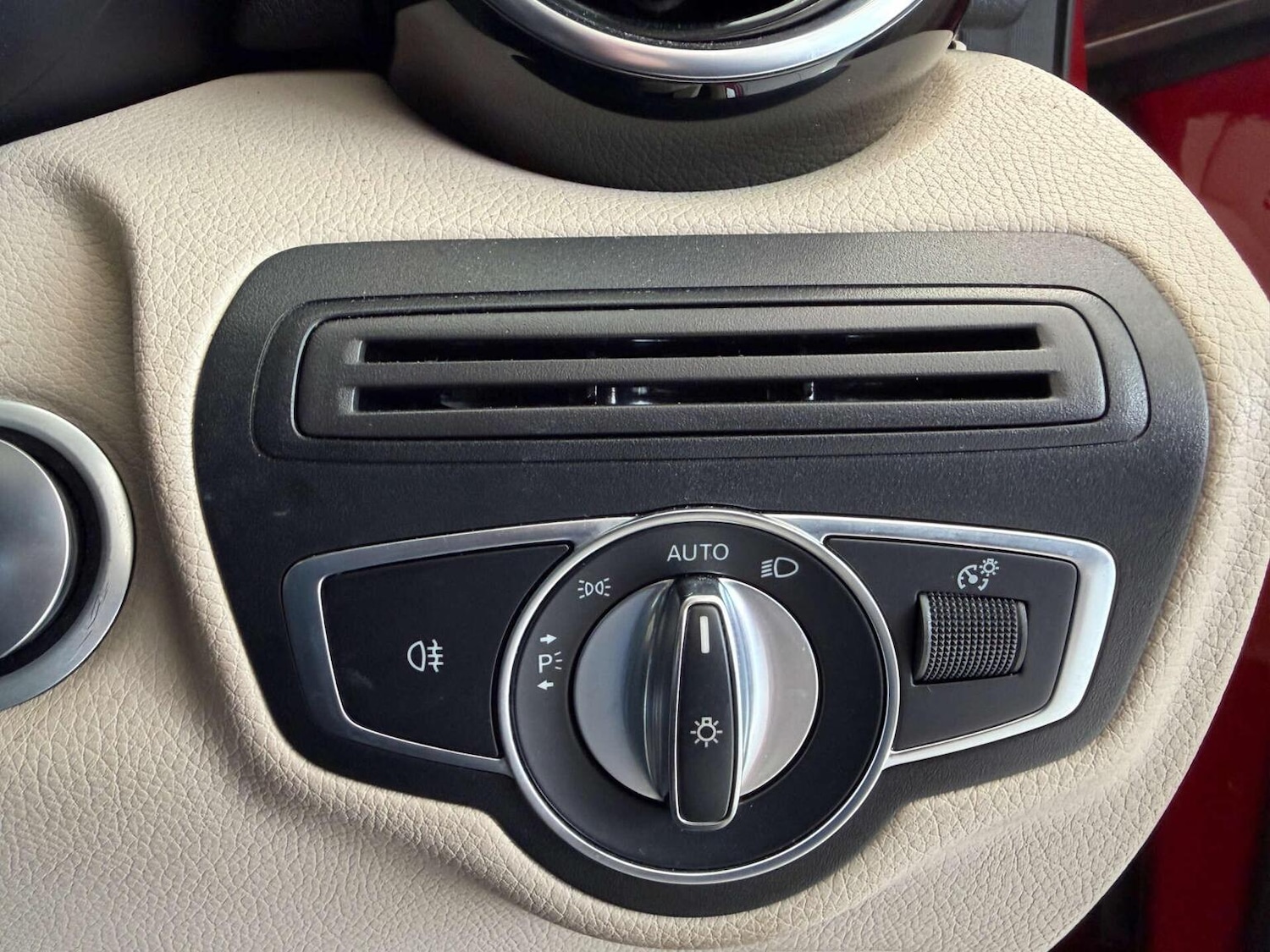 Used Mercedes-Benz GLC 2019 for sale - 77707231: Photo 23