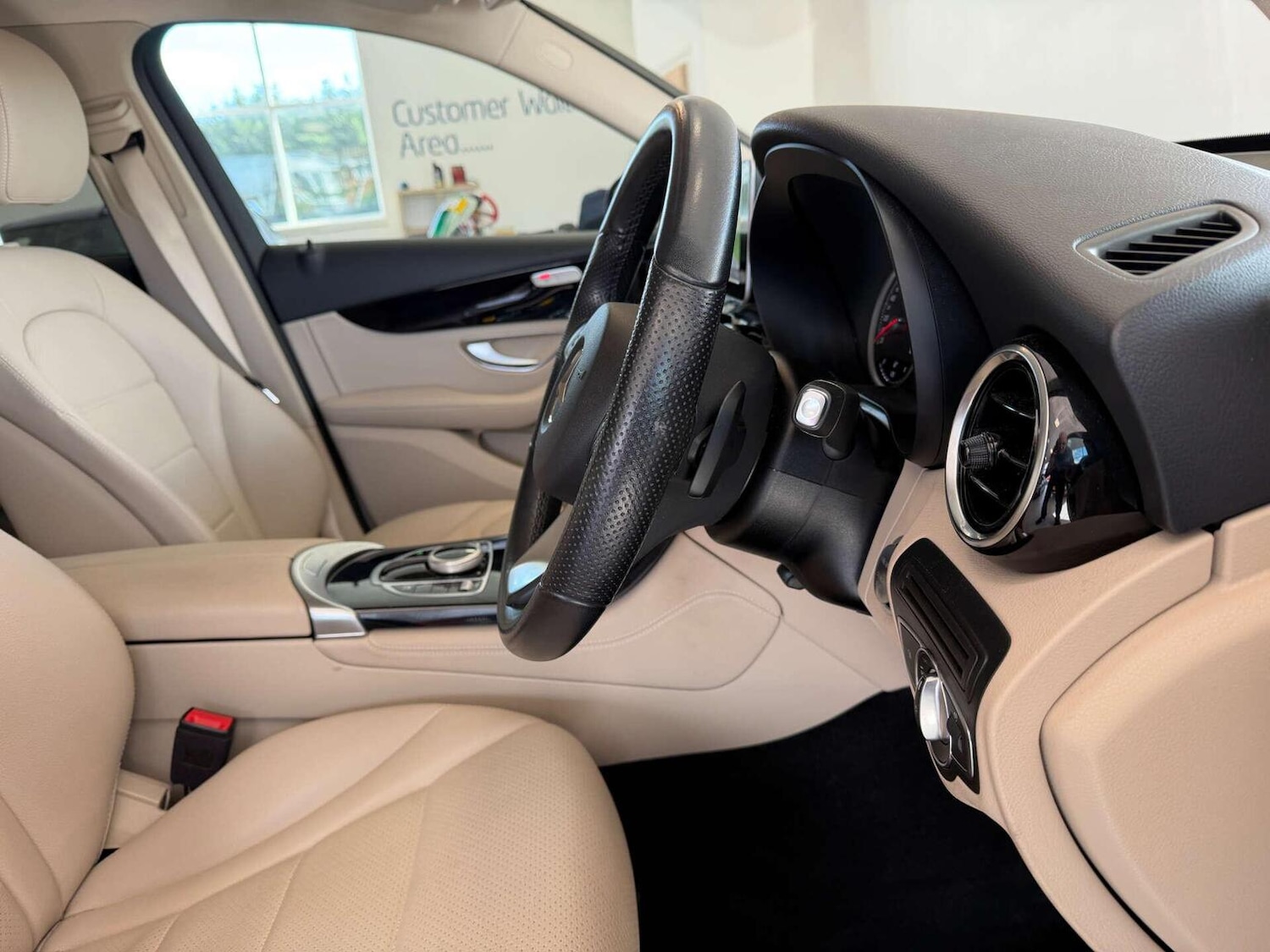 Used Mercedes-Benz GLC 2019 for sale - 77707231: Photo 26