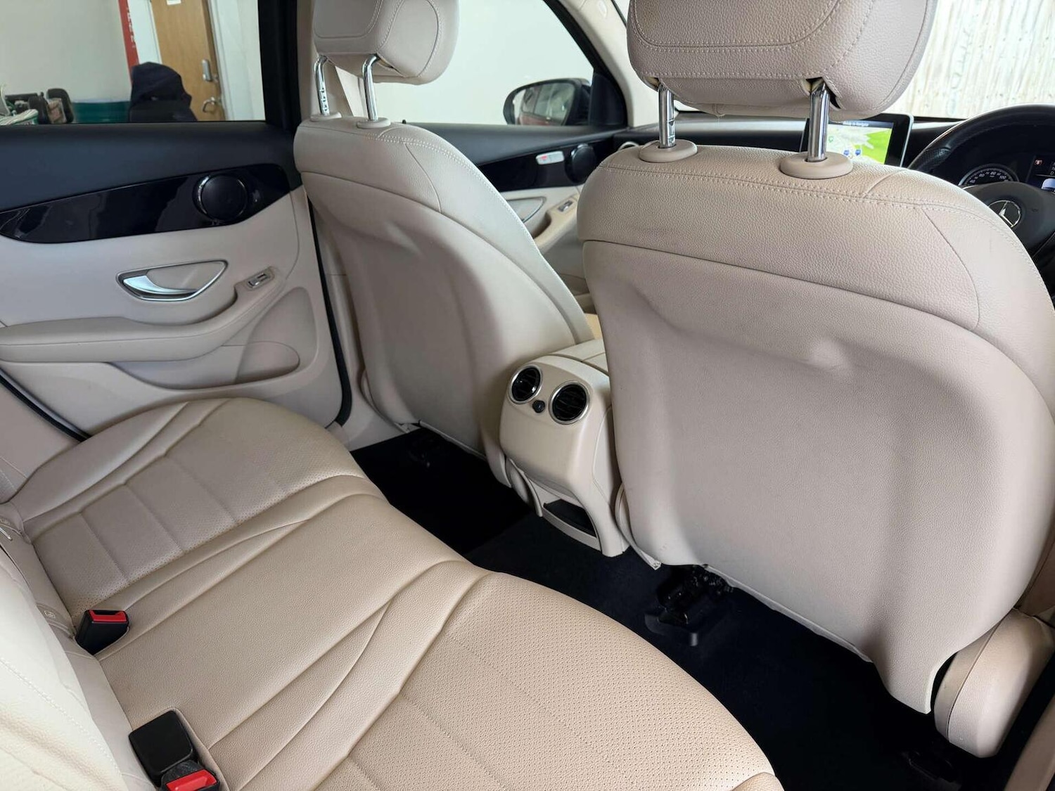 Used Mercedes-Benz GLC 2019 for sale - 77707231: Photo 28