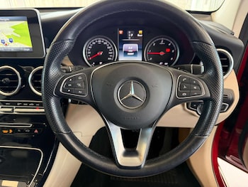 Used Mercedes-Benz GLC 2019 for sale - 77707231: Photo