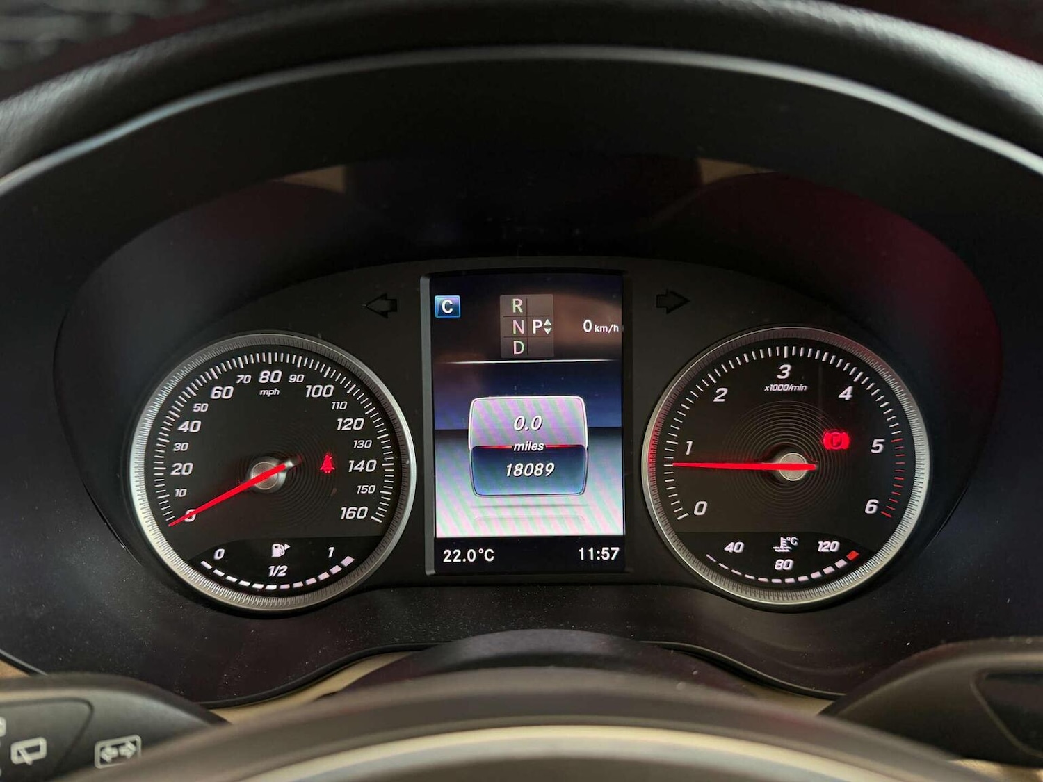 Used Mercedes-Benz GLC 2019 for sale - 77707231: Photo 7