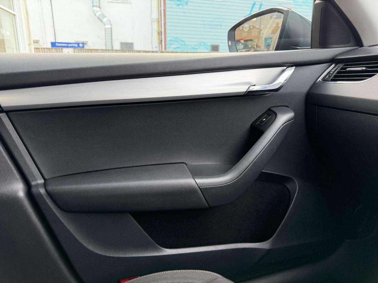 Used Skoda Octavia 2018 for sale - 76963372: Photo 18