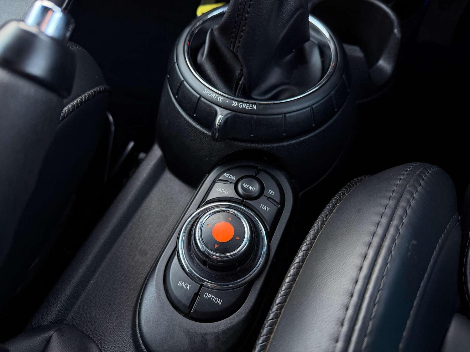 Used MINI Convertible 2016 for sale - 76625399: Photo 19