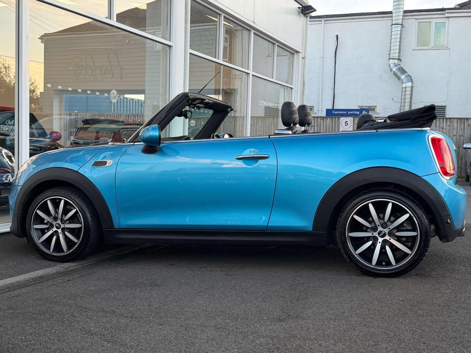 Used MINI Convertible 2016 for sale - 76625399: Photo 39