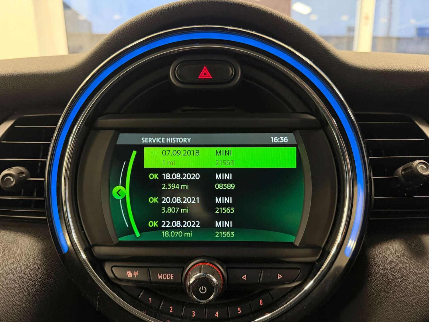 Used MINI Hatch 2018 for sale - 77251250: Photo 12