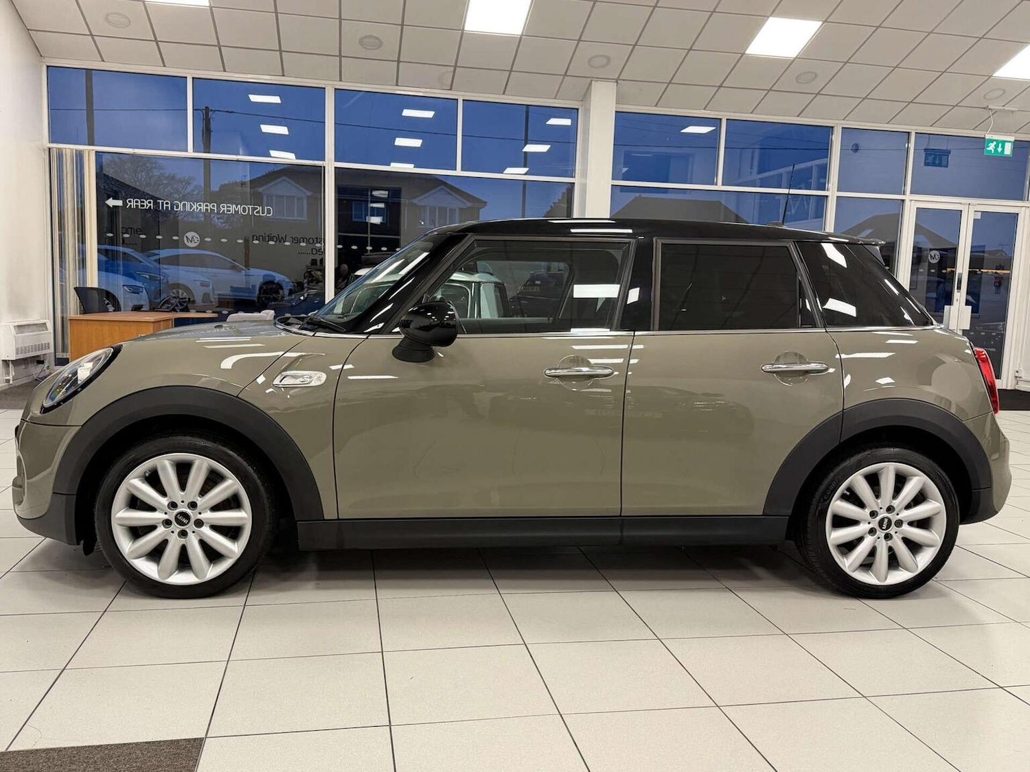 Used MINI Hatch 2018 for sale - 77251250: Photo 40