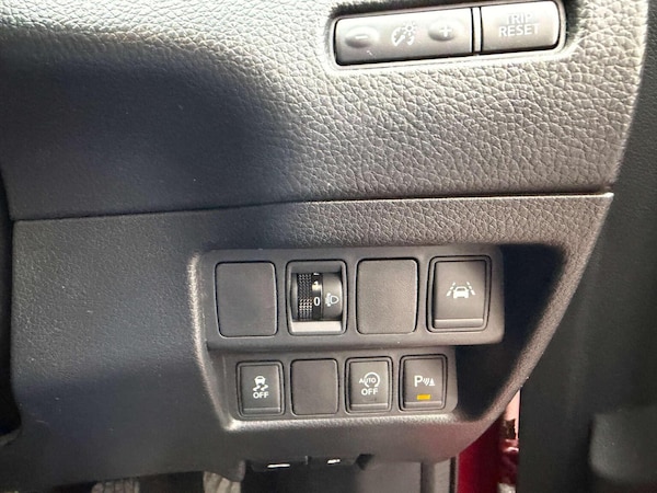 Used Nissan Qashqai 2015 for sale - 76305594: Photo 21
