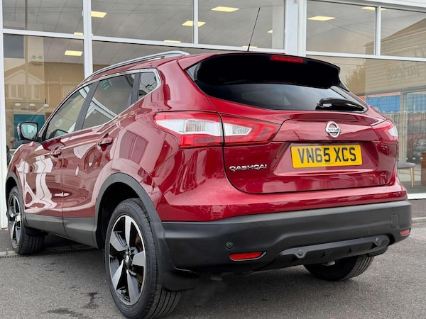 Used Nissan Qashqai 2015 for sale - 76305594: Photo 2