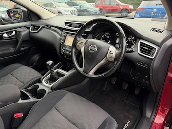 Used Nissan Qashqai 2015 for sale - 76305594: Photo 3