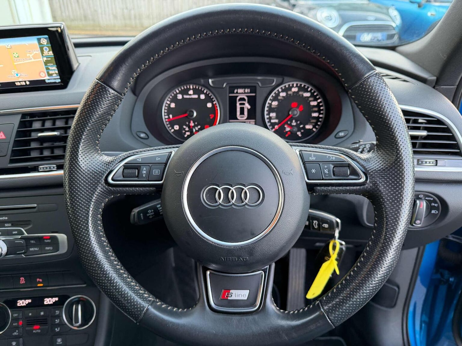 Used Audi Q3 2017 for sale - 76924464: Photo 4