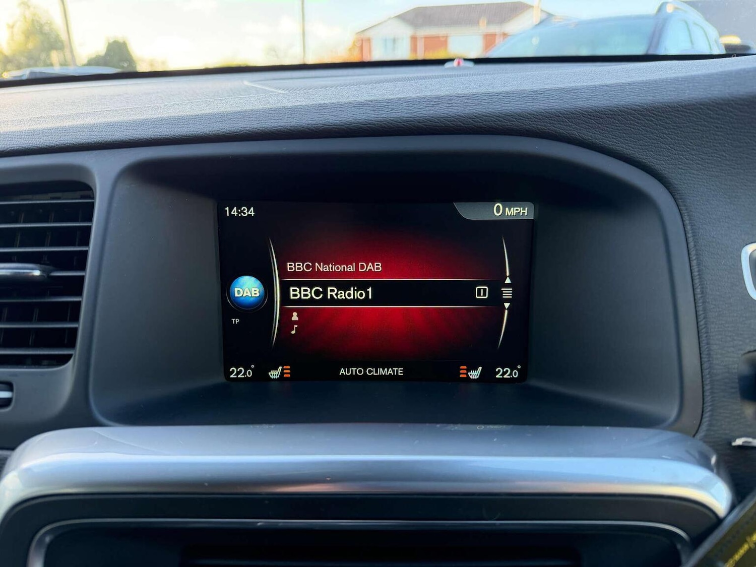 Used Volvo V60 2016 for sale - 76769795: Photo 12