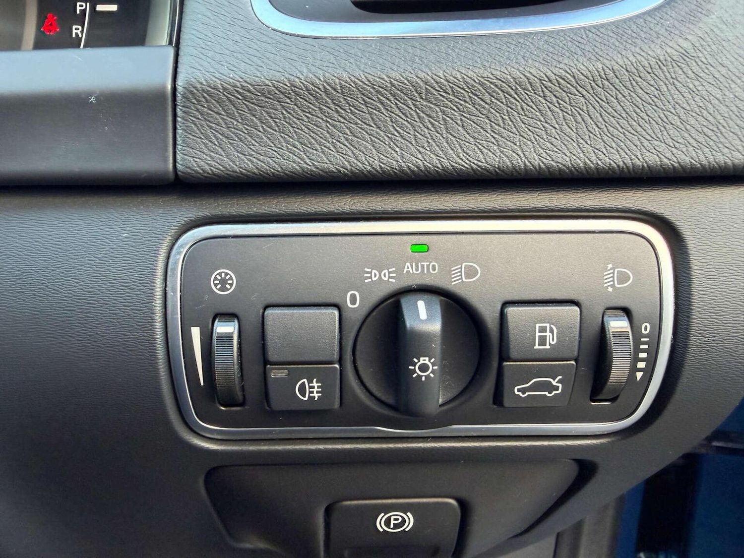 Used Volvo V60 2016 for sale - 76769795: Photo 20