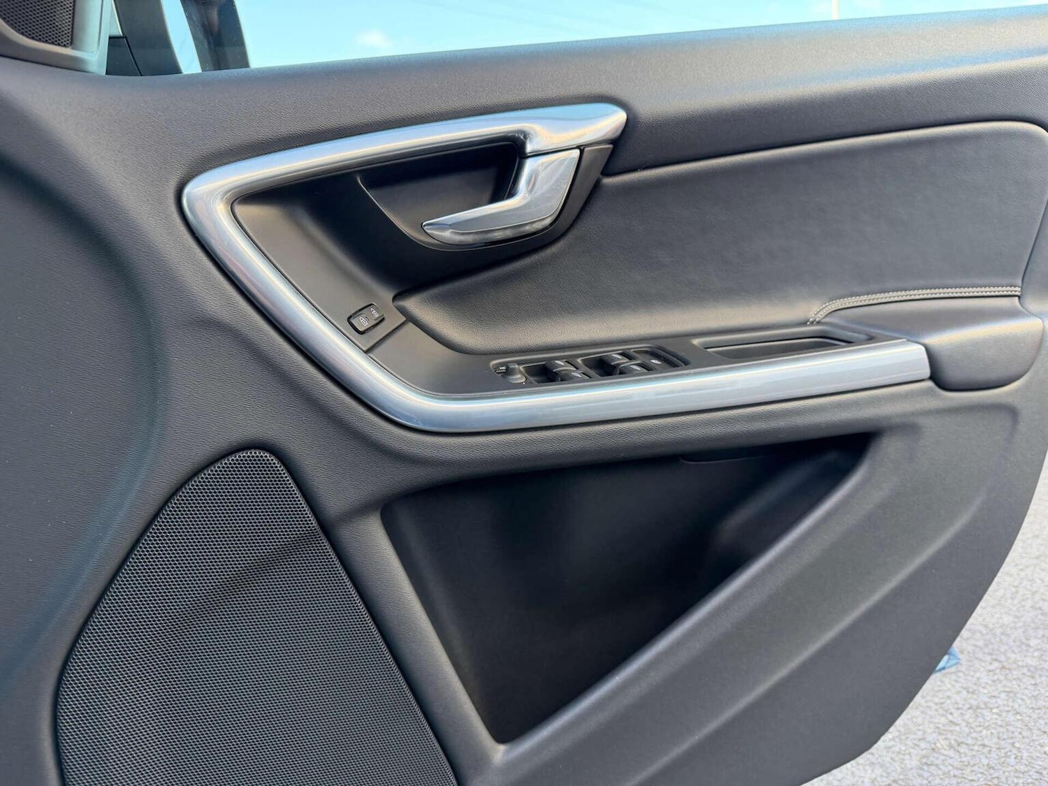 Used Volvo V60 2016 for sale - 76769795: Photo 21