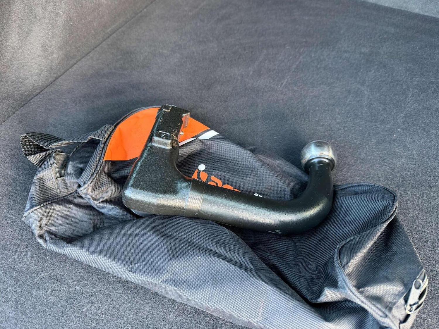 Used Volvo V60 2016 for sale - 76769795: Photo 30